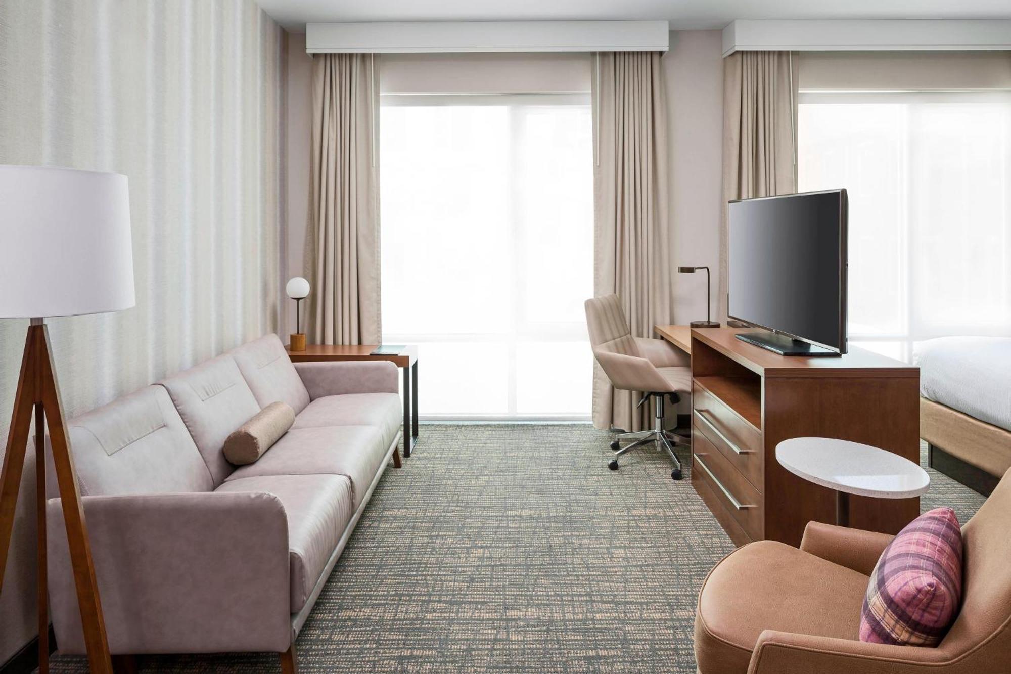 Residence Inn By Marriott Greenville Downtown Εξωτερικό φωτογραφία